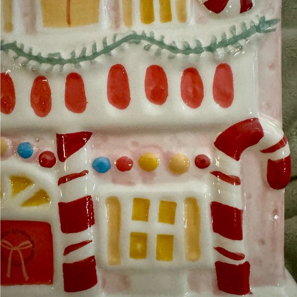 12 STRAWBERRY ST. CHRISTMAS HOLIDAY GINGERBREAD CANDY HOUSE COOKIE JAR/CANISTER - Picture 3 of 14